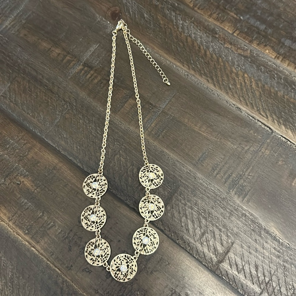Woman’s necklace